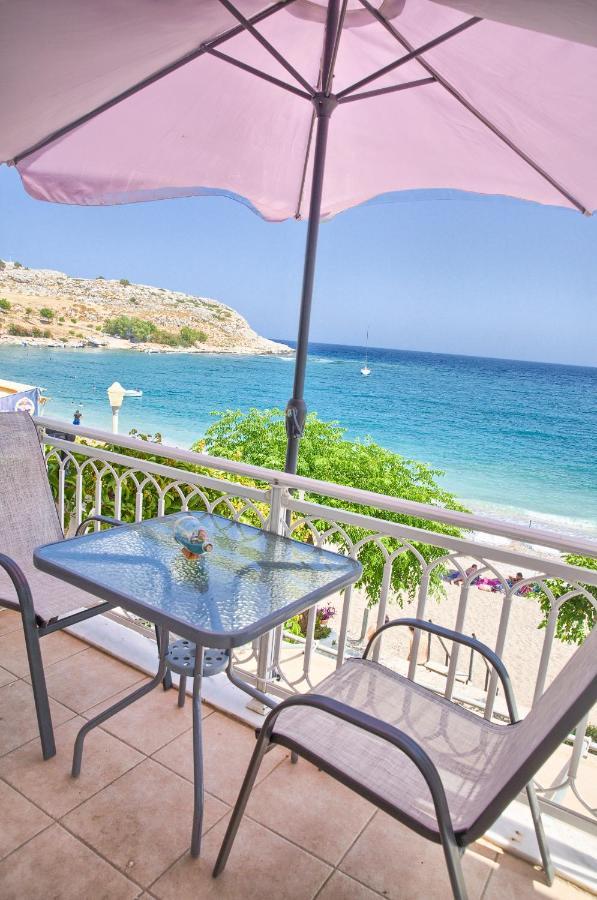 דירות האראקי Chara'S Sea View House מראה חיצוני תמונה
