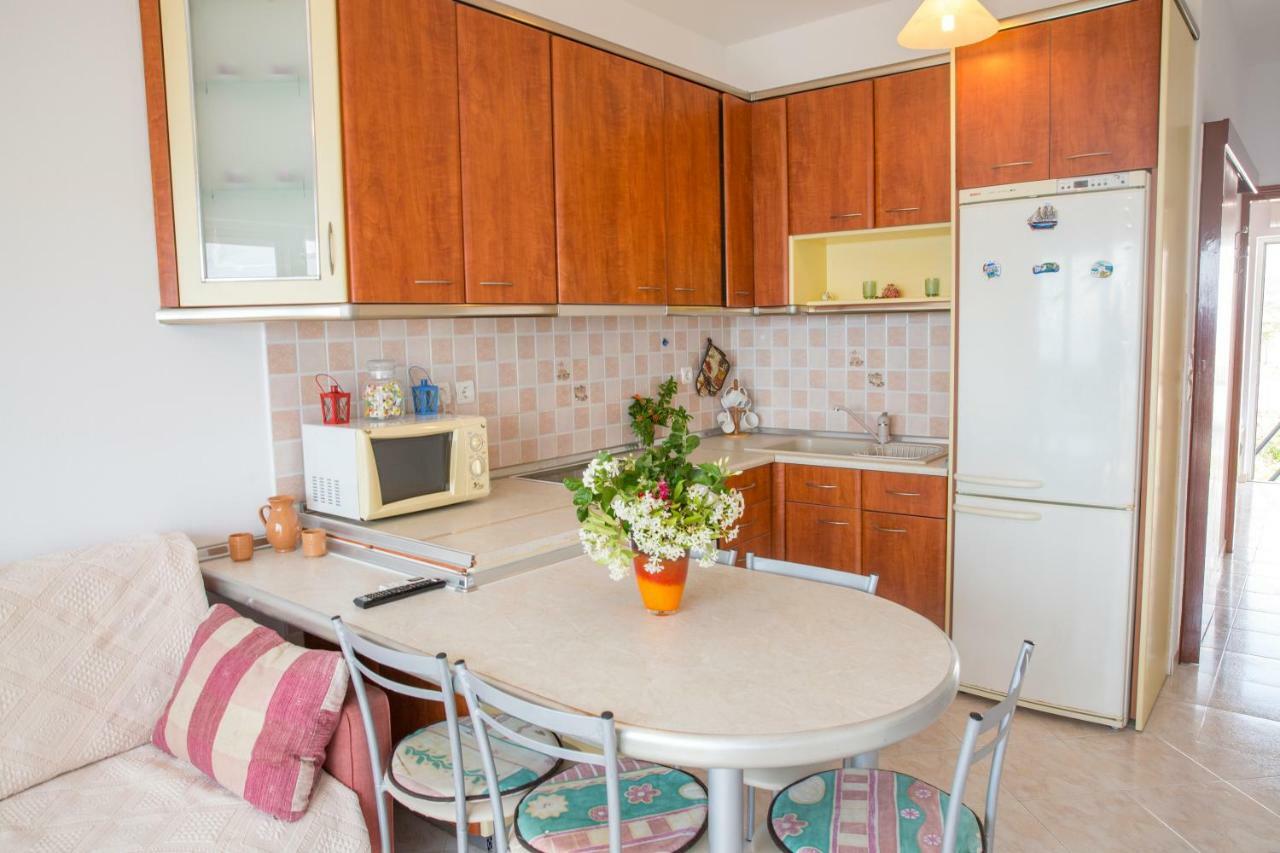 דירות האראקי Chara'S Sea View House מראה חיצוני תמונה